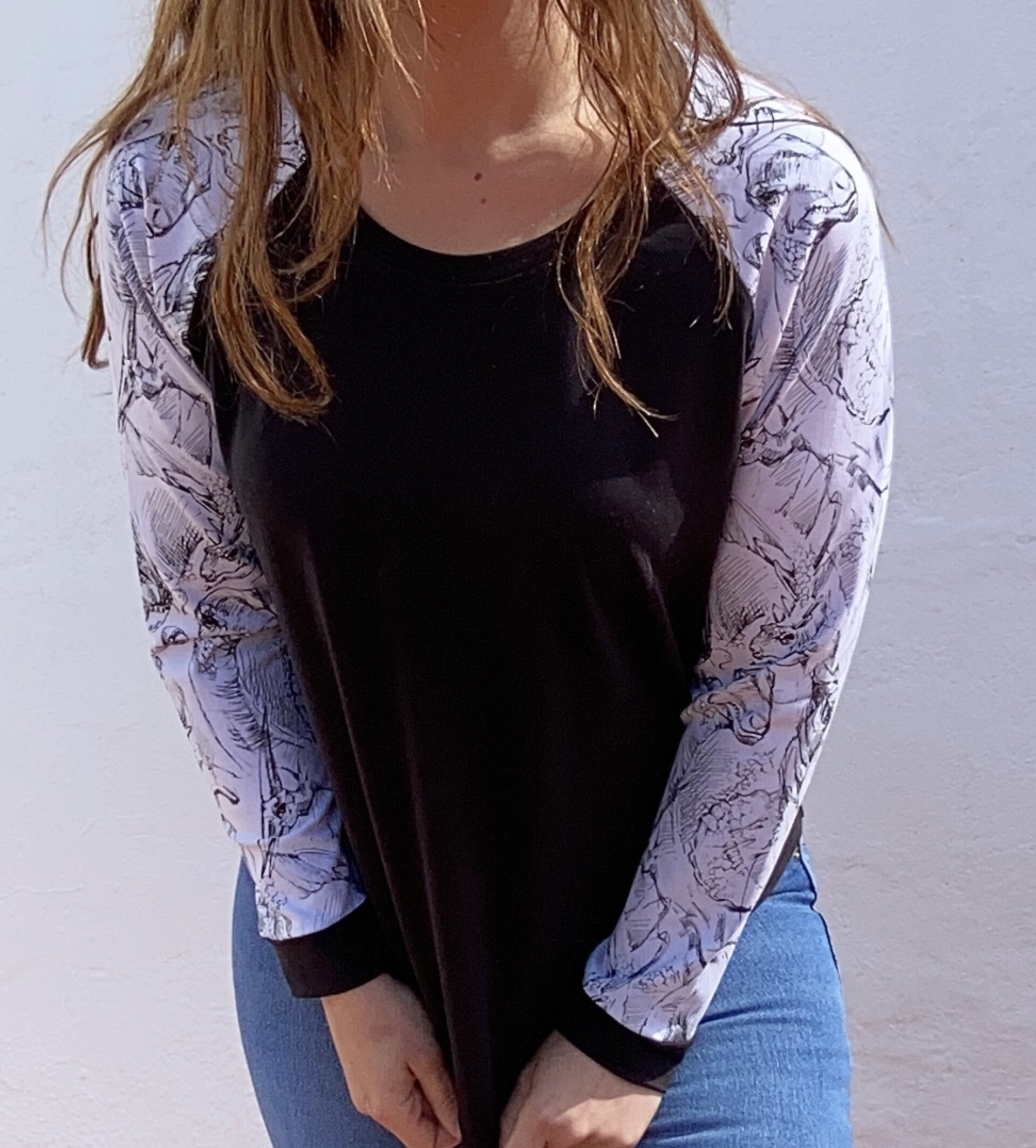 Camiseta raglán. Talla M/L. Dinosaurios a lápiz. Punto. - 4