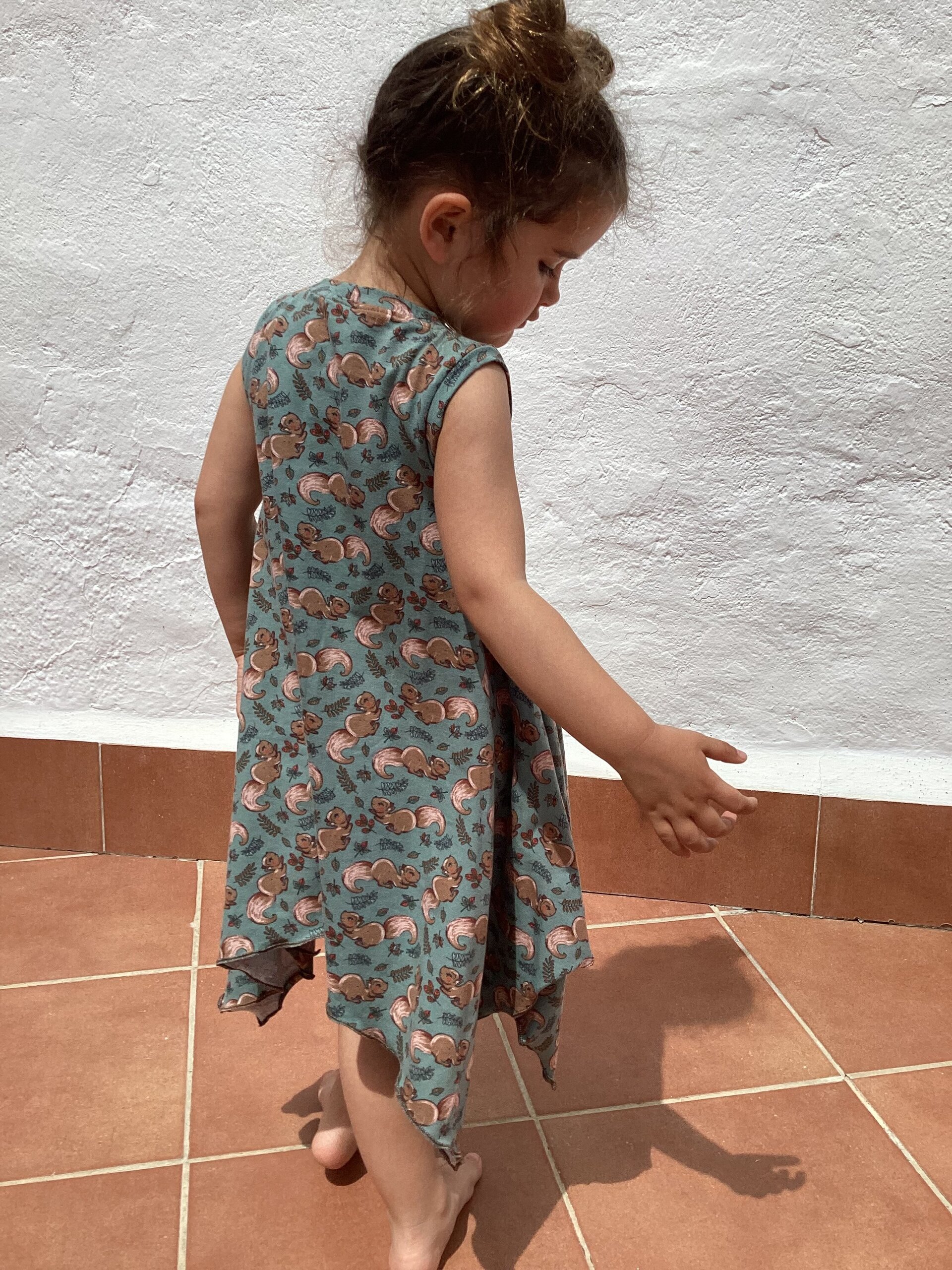 Vestido cuadrado Talla 4. Ardillas.  Punto - 4