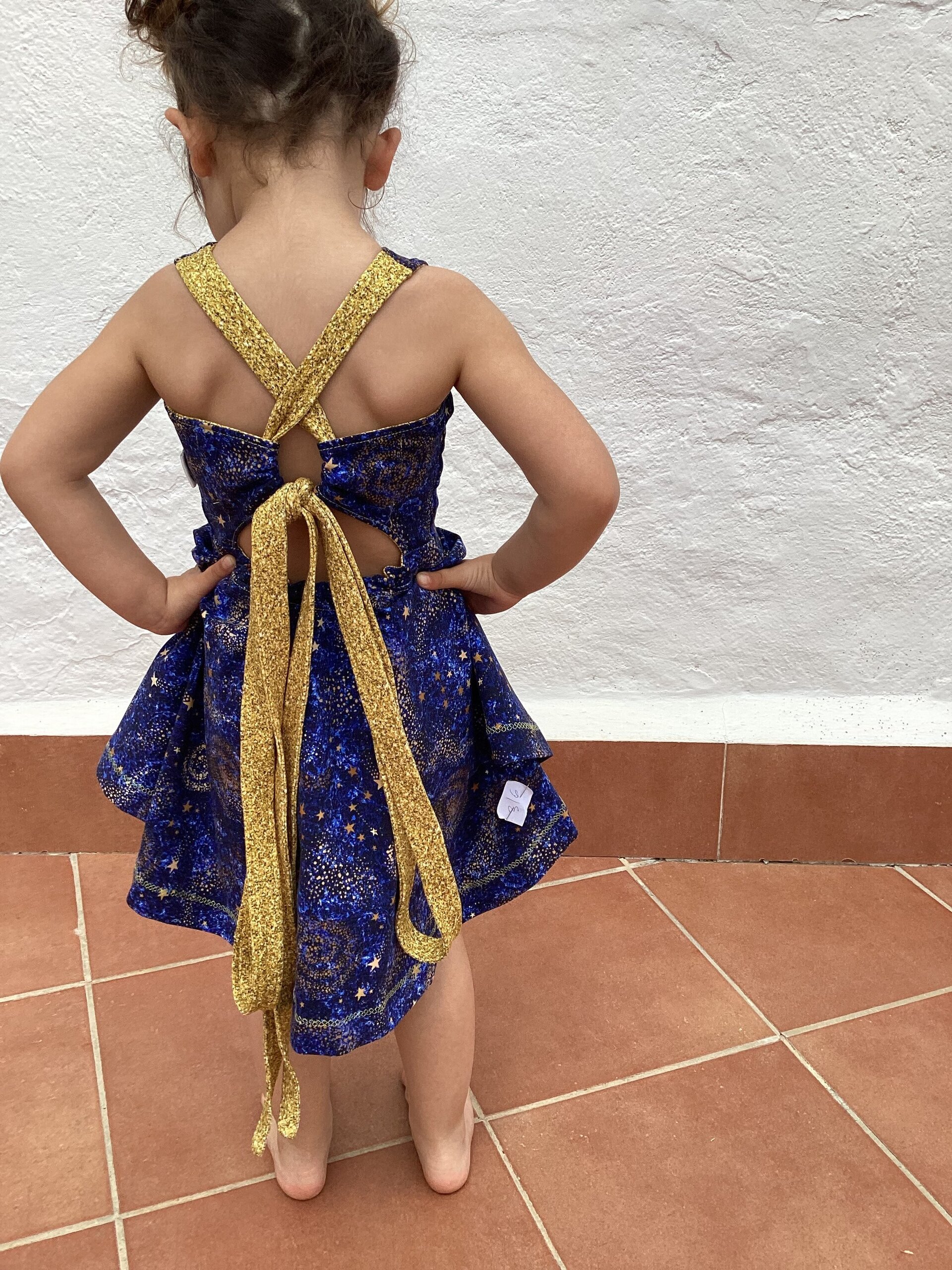 Vestido 3/6 años. Universo estrellado y glitter. Punto. Lazo - 3