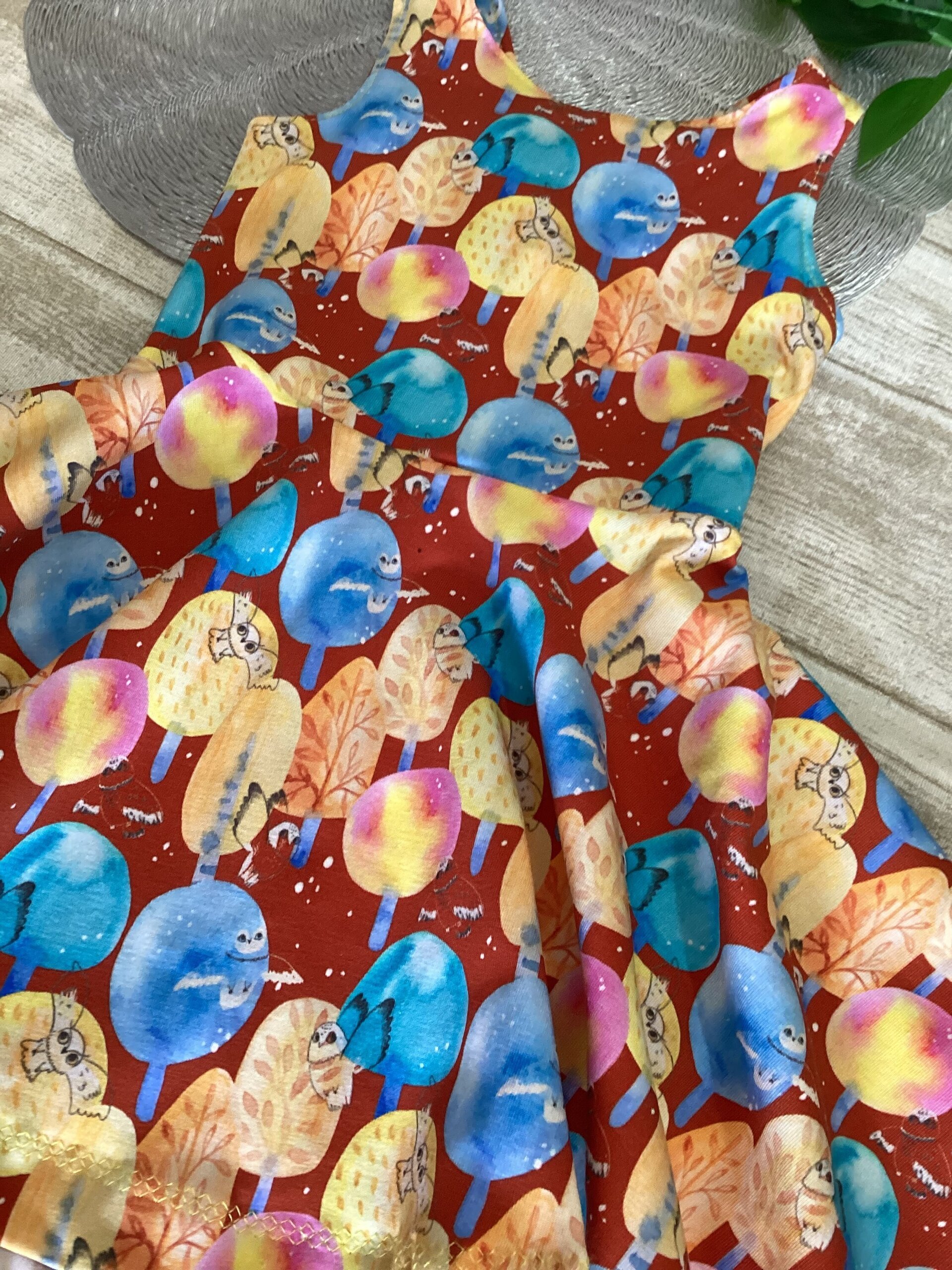 Vestido 1/3 años. Punto. Lazo. Árboles y búhos. - 2