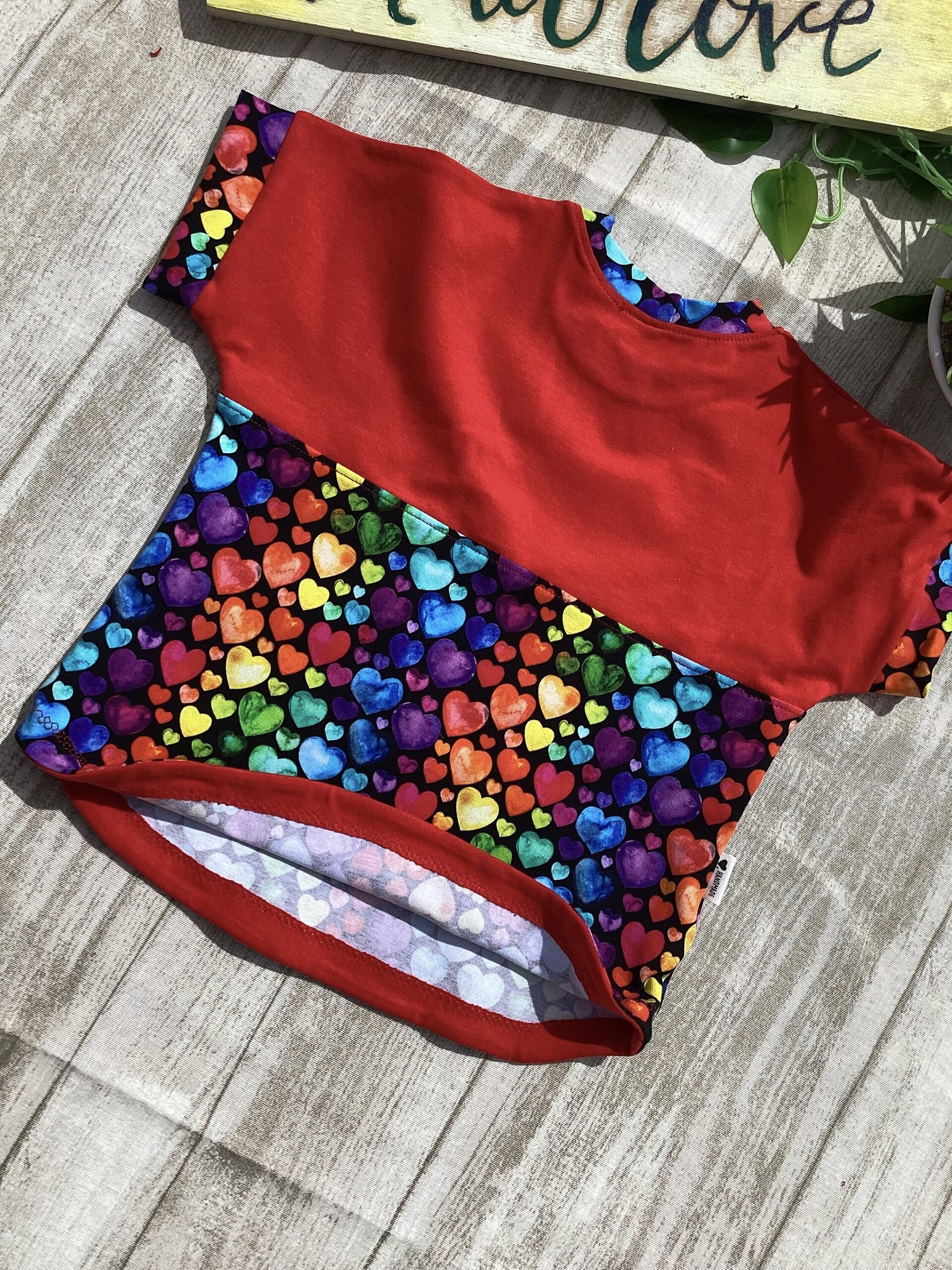Camiseta Dolman 1/3 años. Corazones multicolor. Punto - 3