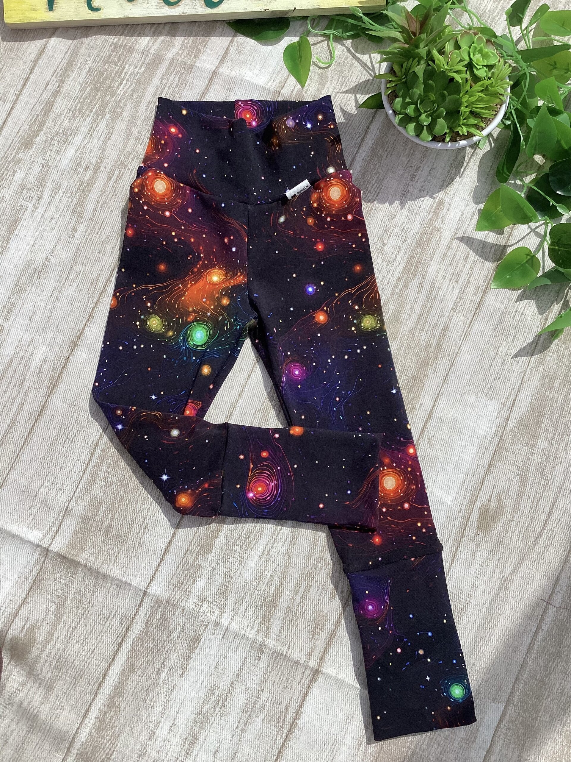 Pantalón leggin 1/3. Universo luces. Punto - 2