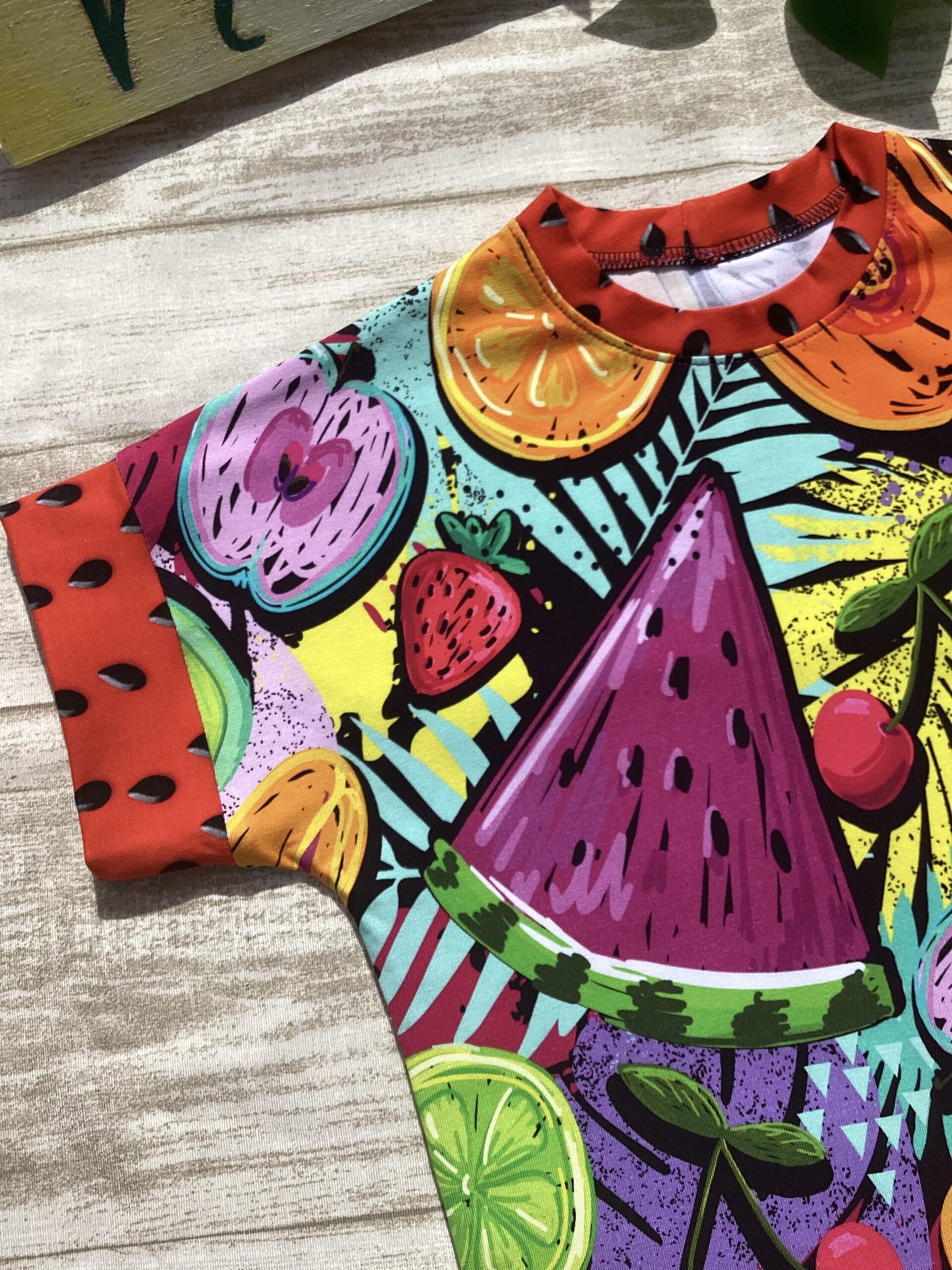 Camiseta Dolman 3/6 años. Punto. Frutas Neón y sandía. - 2